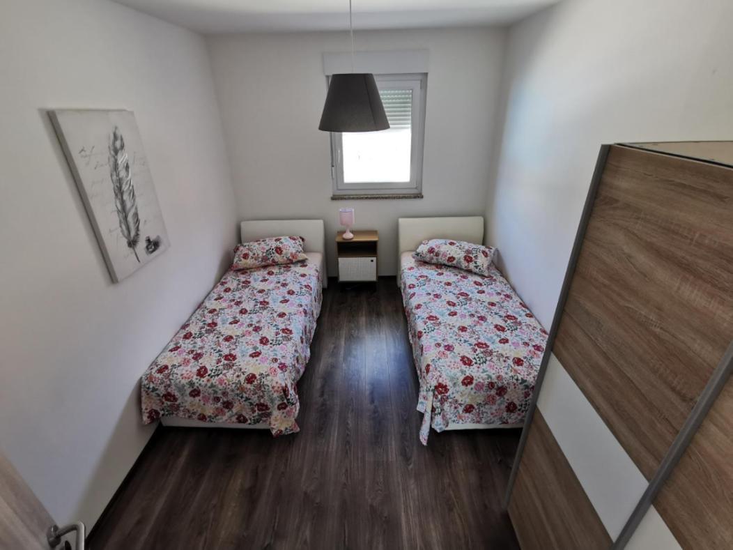 Family House Hana Kanfanar Εξωτερικό φωτογραφία